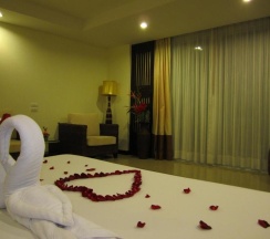 Двухместный номер Deluxe с балконом двуспальная кровать в Wannara Hotel Hua Hin