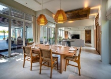 Вилла с 4 комнатами beachfront в Aleenta Phuket Phang Nga Resort and Spa