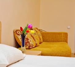 Трёхместный полулюкс в Глафировка лэнд