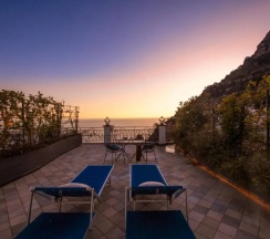 Двухместный номер Executive Seaview (двуспальная кровать) в Positano Art Hotel Pasitea