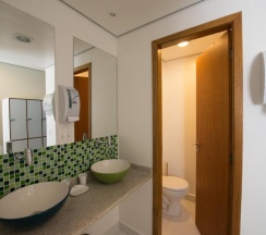 Кровать в общем номере (мужской номер) в Brazilodge All Suites Hostel