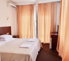 Двухместный номер Budget двуспальная кровать в Царская Аллея