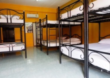 Кровать в общем номере в Jaya Hostel - Adults Only