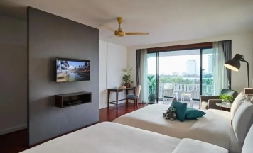 Четырёхместный мини люкс с балконом и с видом на море в Loligo Resort Hua Hin