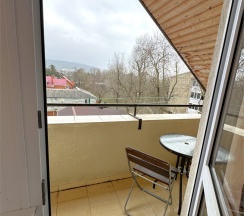 Семейный четырехместный комфорт с балконом и доп местом (4  этаж) в Атриум