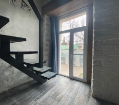 Двухуровневые апартаменты № 7 в Loft Apart