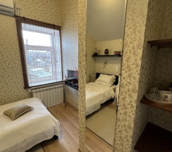 Комната эконом с 1 односпальной кроватью (мансарда) в Ksanta's House (Ксанта Хаус)