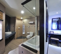 Двухместный полулюкс двуспальная кровать в Woraburi Phuket Resort & Spa