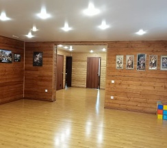 Коттедж с 6 комнатами в Удачный