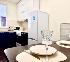 Апартаменты с 2 комнатами с балконом в Квартира сети PanApartments вблизи с благоустроенной набережной