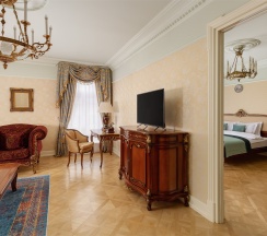 Двухкомнатный Люкс в Taleon Imperial Hotel