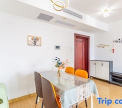 Тент с 3 комнатами с видом на море в Rizhao Shuohai Seaview Homestay (Wanpingkou Branch)