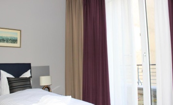 Трёхместный номер Standard в Hotel Arena Inn