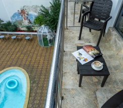 КОМФОРТ С БАЛКОНОМ в Малекон by Provence