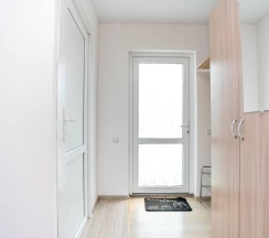 Номер стандарт семейный с 3 односпальными и 1 двуспальной кроватью в Алешкина мечта