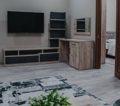 Люкс 3-х комнатный с балконом в Ахтынские бани №1