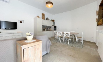 Двухместный номер Standard с видом на сад двуспальная кровать в Trullo San Vincenzo con Piscina