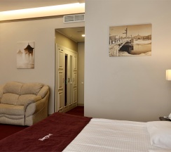 Полулюкс: Семейный комфорт с кофемашиной в The Bridge hotel