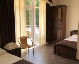 Трёхместный номер Standard с балконом в Звезда