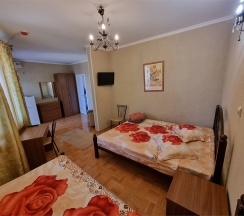 3-x местный с балконом в Райский уголок