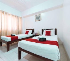 Двухместный номер Standard 2 отдельные кровати в RedDoorz Plus @ Poblacion District Davao