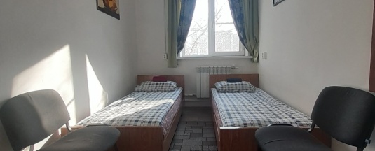 КОЙКОМЕСТО В ДВУХМЕСТНОМ МУЖСКОМ НОМЕРЕ в Радуга