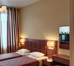 Апартаменты с просторной спальней, обеденной зоной и балконом в My Favourite Garden Hotel