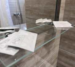 Улучшенный трехместный номер 2-3 этаж в Moon