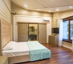 Коттедж с балконом в Литфонд