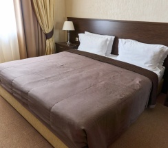 Двухместный номер Superior с балконом и с красивым видом из окна двуспальная кровать в Kainar