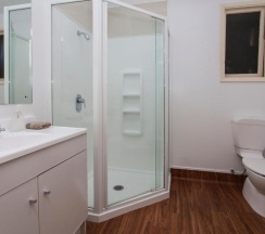 Семейный люкс с 2 комнатами в Casino Court Motor Lodge