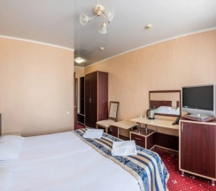 Двухместный номер Standard (двуспальная кровать) в Red hotel