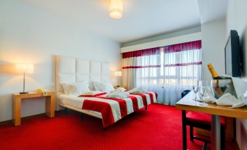 Одноместный люкс односпальная кровать в Belver Beta Porto Hotel