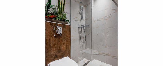 Номер улучшенный с 1 двуспальной кроватью с видом на лес в GreenGate Hotel&SPA