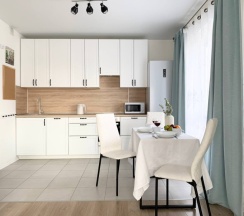 Просторные двухкомнатные апартаменты для 4-6 гостей в Happy House - Люблинская