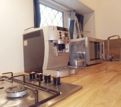 Капсула в восьмиместном номере в PodSpot hostel