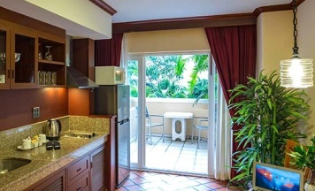 Двухместная Studio Suite двуспальная кровать в Pacific Club Resort