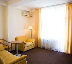 FAMILY 2-х комнатный номер с балконом в Вилла Бавария