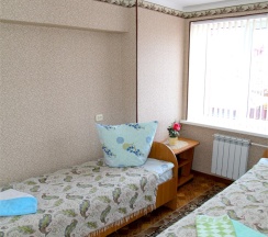 4-х местный номер  эконом с общей ванной комнатой в Алмаз