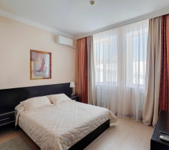 Номер люкс улучшенный в Мезонин