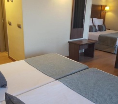 Семейный номер в Acqua Hotel Salou