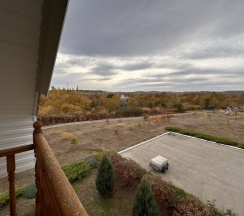 Джуниор сюит с двумя отдельными кроватями и балконом в Хвалынская жемчужина