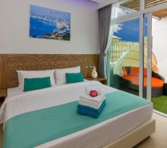 Вилла с 6 комнатами с балконом в Tropicana Pool Villa