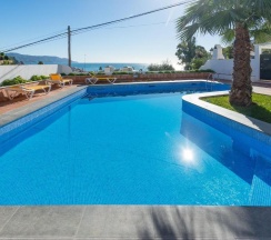 Апартаменты с видом на море в Alamar 1, Nº3 - Burriana - Nerja