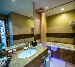 Двухместный номер Standard двуспальная кровать в Пекин Палас Soluxe Hotel Astana