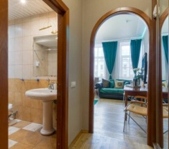 Люкс с видом на город в C.A.T. Group