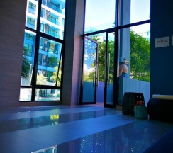 Апартаменты с балконом в Acqua Condominium 2