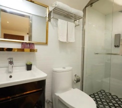 Двухместный номер No Window (двуспальная кровать) в Meego Qingwen Hotel