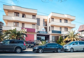 Гостевой дом Family Holiday Hotel в Адлере