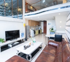 Двухместный номер Deluxe Дуплекс (двуспальная кровать) в Louidon Mega Duplex Apartment - Beijing Rd